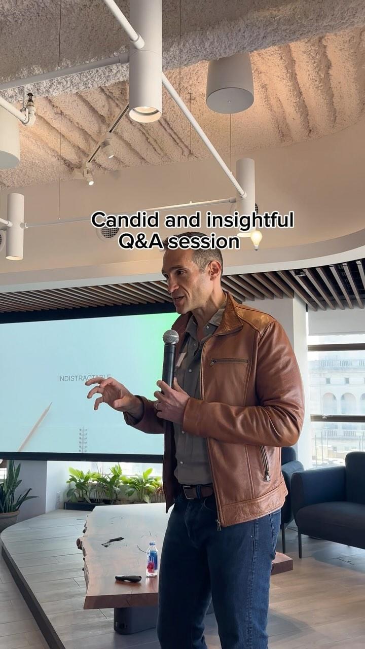 Thank you so much @neyal99 for the fireside chat💡and Singapore Global Network for co-hosting and Perkins Coie for making this event possible 🌟
#product #hooked #tech #nyc